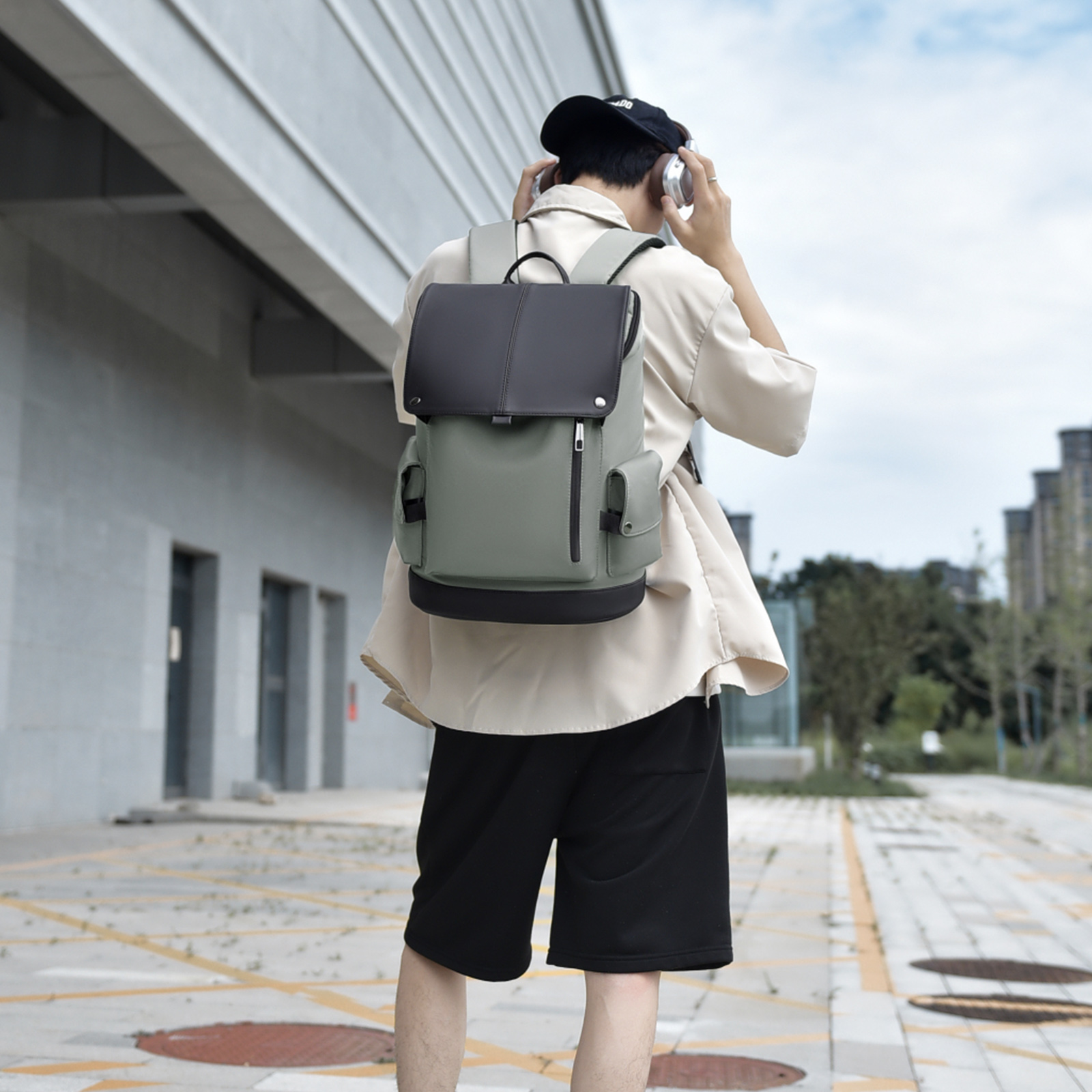 حقيبة ظهر للكمبيوتر المحمول مق - مراجعة Hiking Backpack Waterproof وسعره